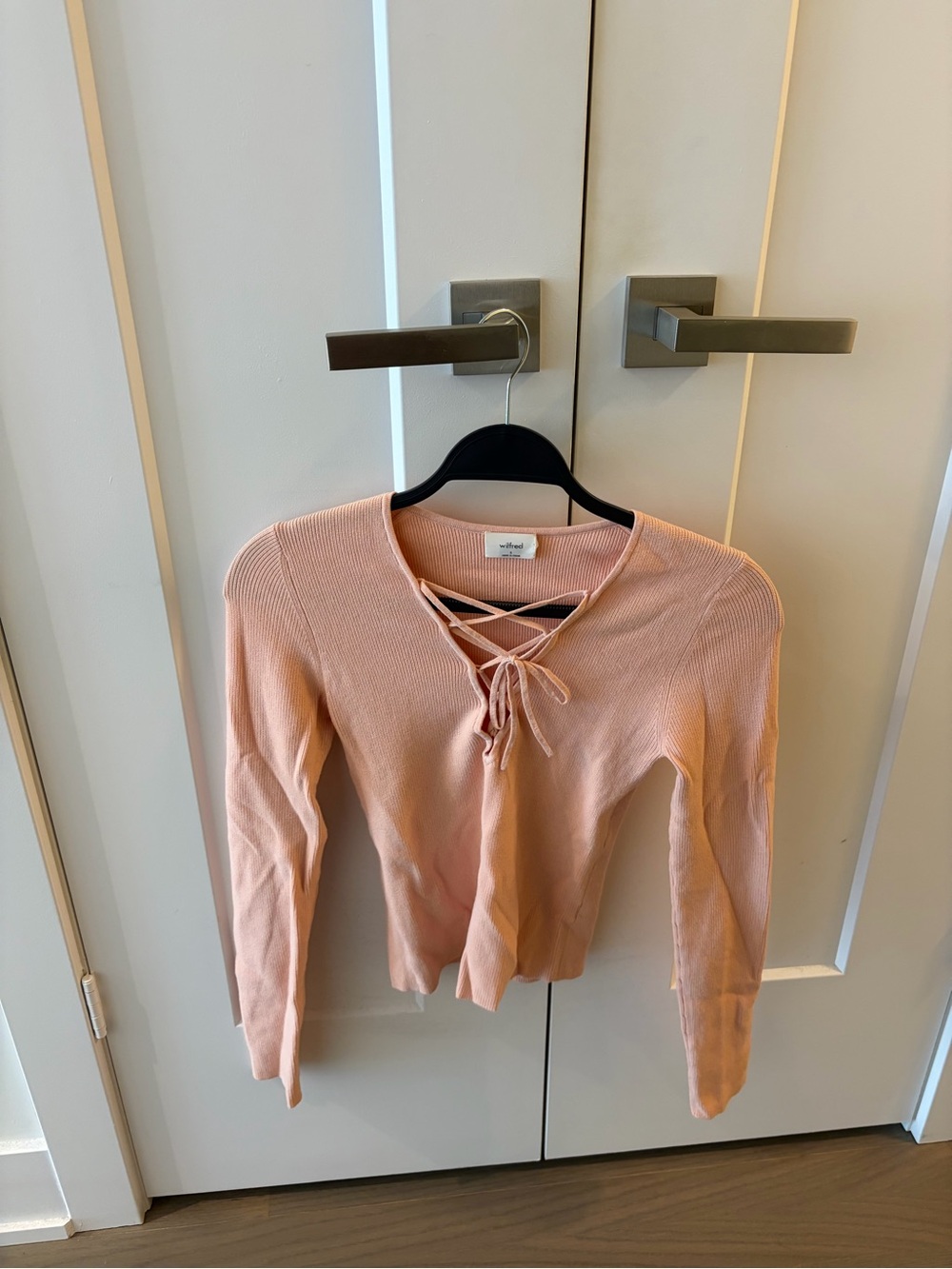 Wilfred Lace-Up Ribbed Long-Sleeve Top in Blush